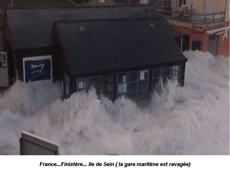 France. . . Finistère. . . Ile de Sein ( la gare maritime est