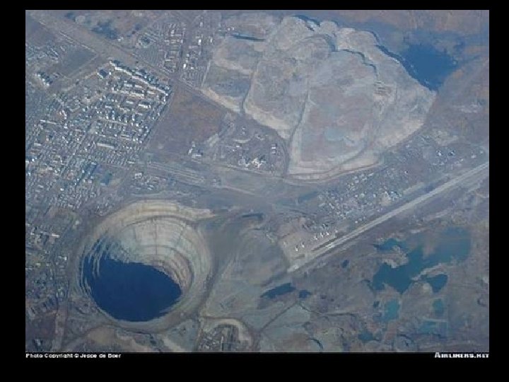 BLOOD DIAMONDS FACTS Conflict diamonds represent 4 of