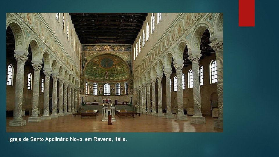 Igreja de Santo Apolinário Novo, em Ravena, Itália. 