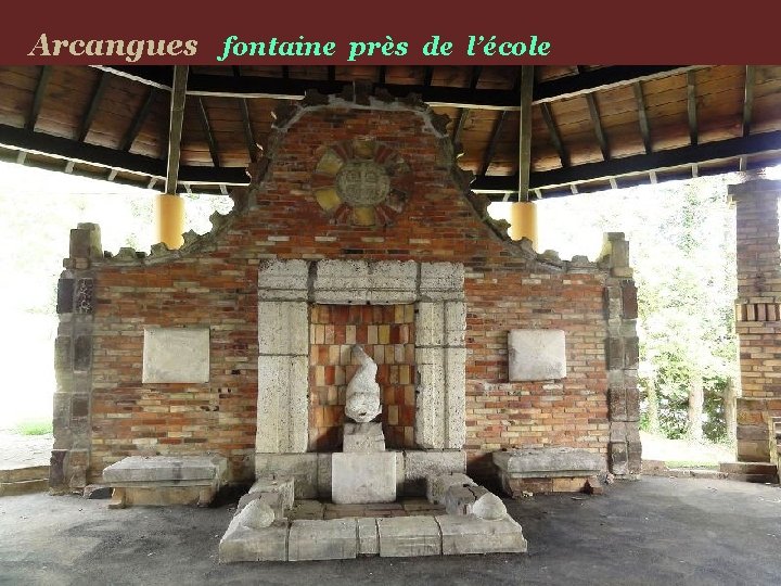 Arcangues fontaine près de l’école 