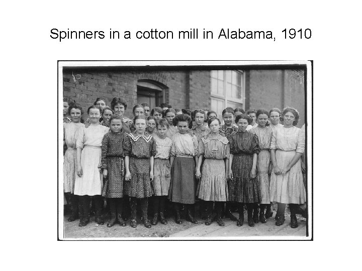 Spinners in a cotton mill in Alabama, 1910 