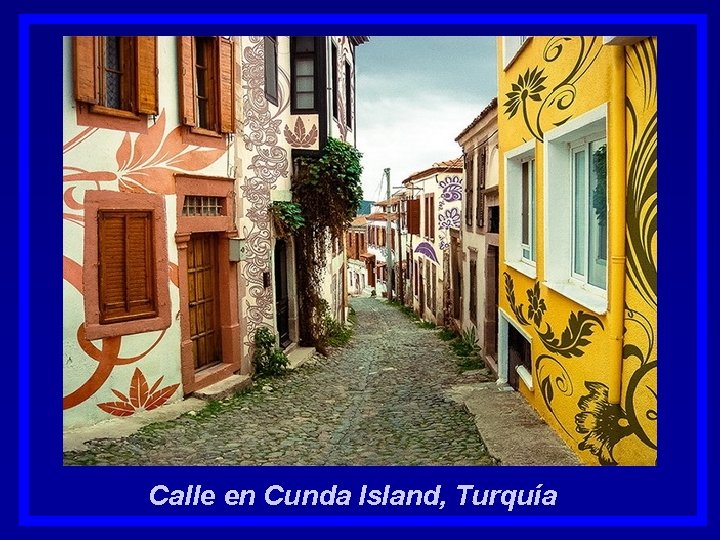 Calle en Cunda Island, Turquía 