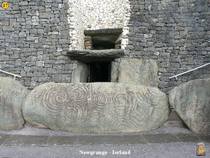 17 Newgrange - Ierland 