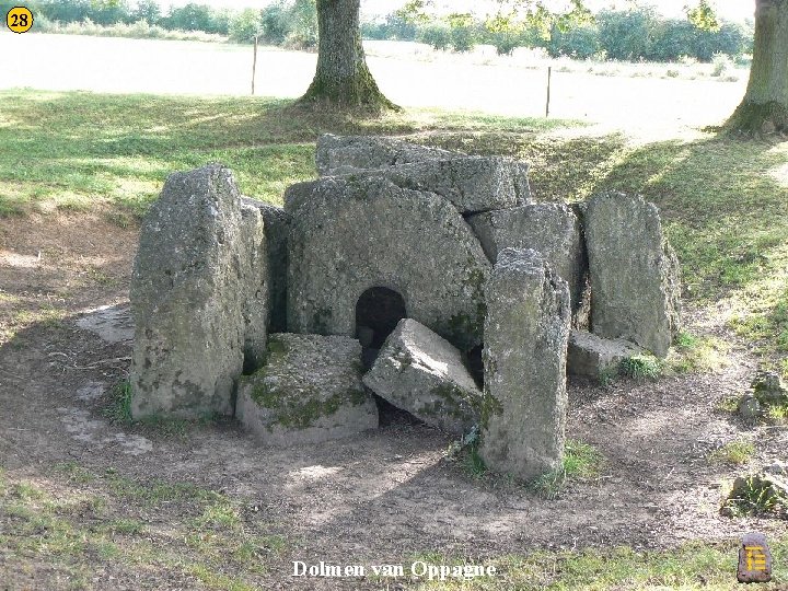 28 Dolmen van Oppagne 