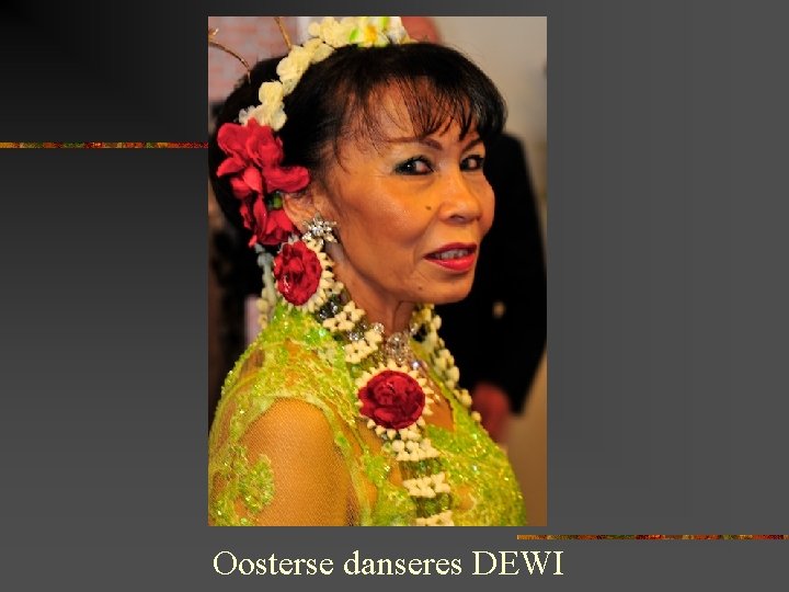 Oosterse danseres DEWI 