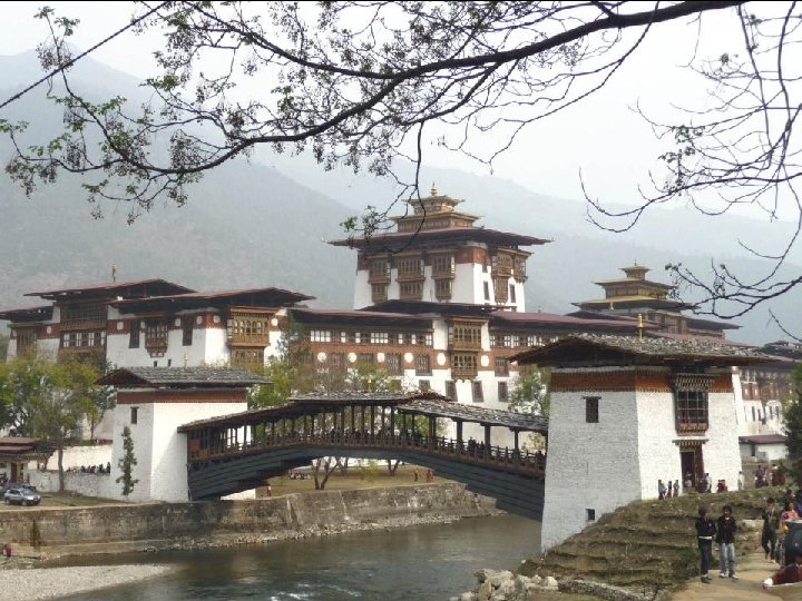 Fin Un pps de Clément Musique Karma Choki with Bhutanese song 