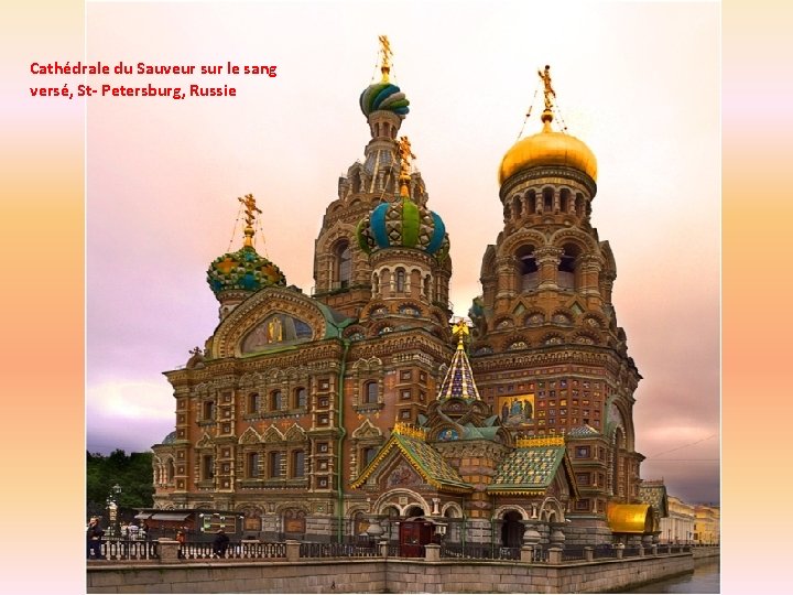 Cathédrale du Sauveur sur le sang versé, St- Petersburg, Russie 