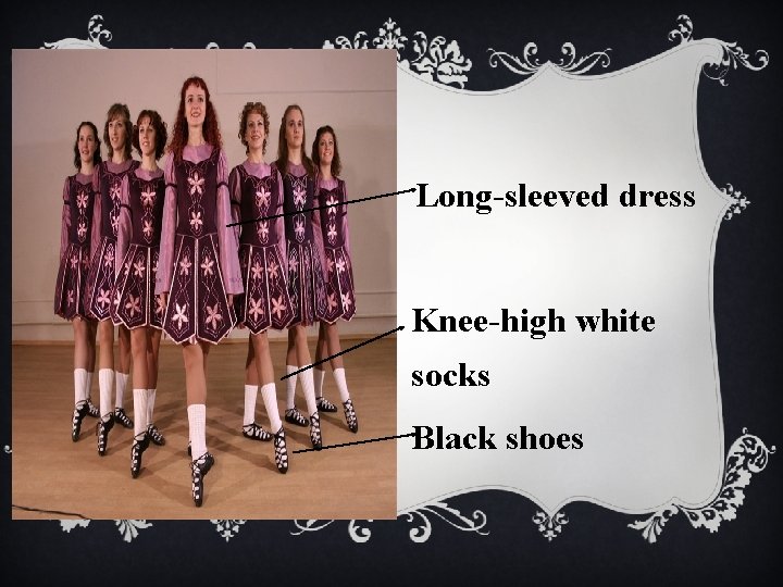 Long-sleeved dress Knee-high white socks Black shoes Long-sleeved dress Knee-high white socks Black shoes