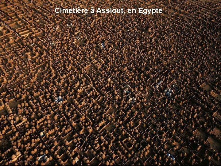 Cimetière à Assiout, en Egypte 