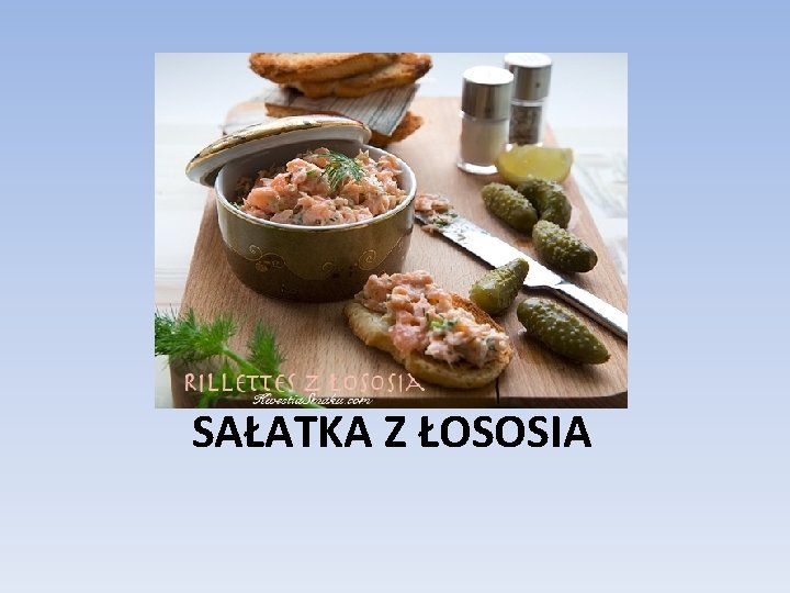 SAŁATKA Z ŁOSOSIA 