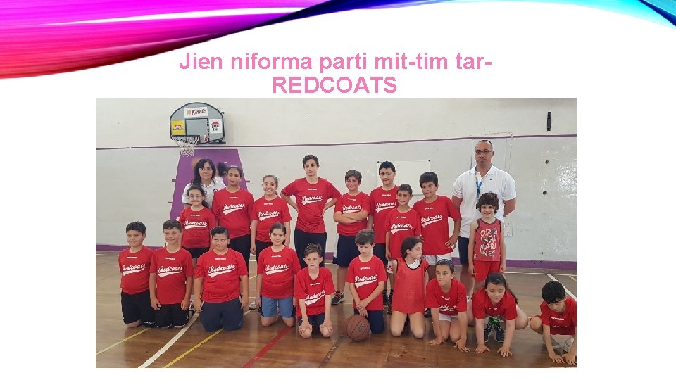 Jien niforma parti mit-tim tar. REDCOATS 