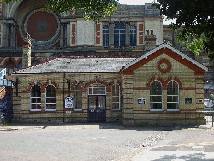 L'Alexandra Palace est un bâtiment victorien du XIXe siècle, situé au Nord de Londres,