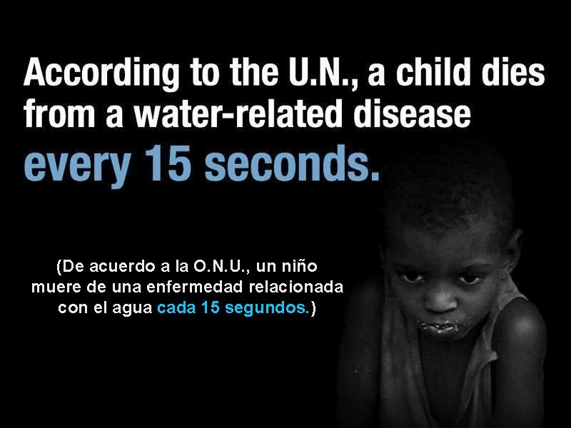 (De acuerdo a la O. N. U. , un niño muere de una enfermedad