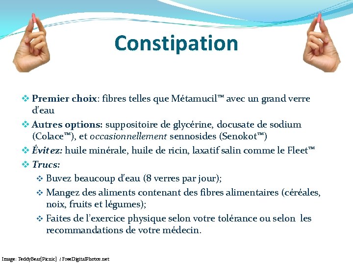 Constipation v Premier choix: fibres telles que Métamucil™ avec un grand verre d'eau v