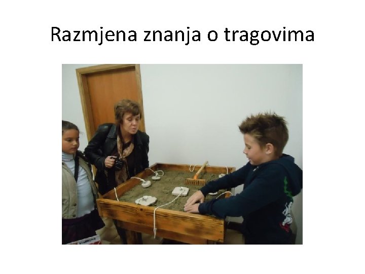 Razmjena znanja o tragovima 