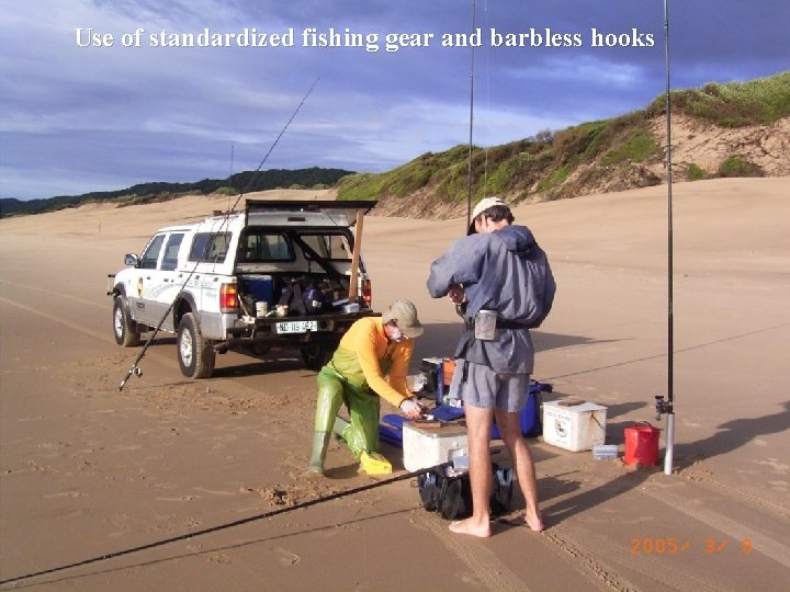 Use of standardized fishing gear and barbless hooks 