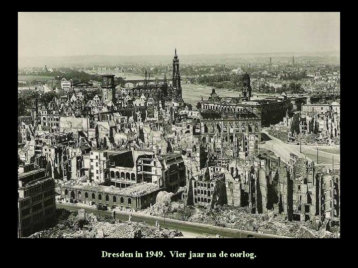 Dresden in 1949. Vier jaar na de oorlog. Dresden in 1949. Vier jaar na de oorlog.