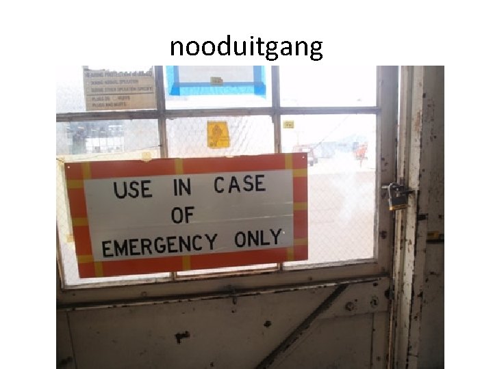 nooduitgang 