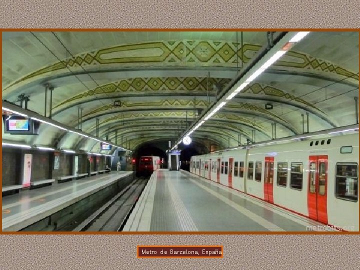 Metro de Barcelona, España 