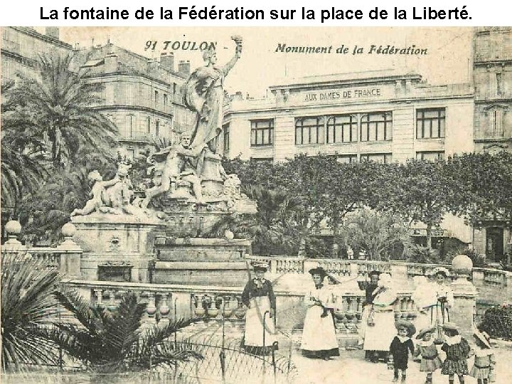 La fontaine de la Fédération sur la place de la Liberté. La fontaine de la Fédération sur la place de la Liberté.