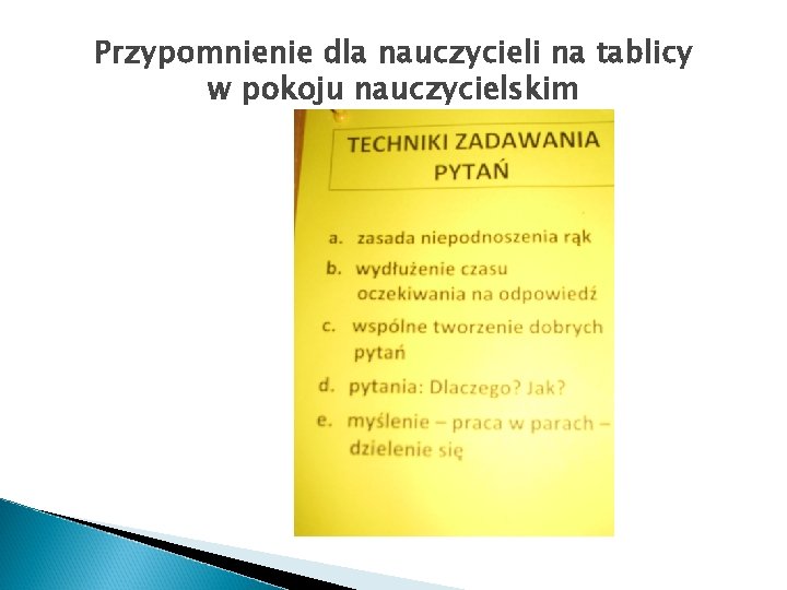 Przypomnienie dla nauczycieli na tablicy w pokoju nauczycielskim 