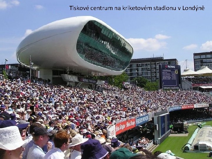 Tiskové centrum na kriketovém stadionu v Londýně 