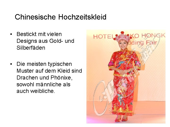 Chinesische Hochzeitskleid • Bestickt mit vielen Designs aus Gold- und Silberfäden • Die meisten