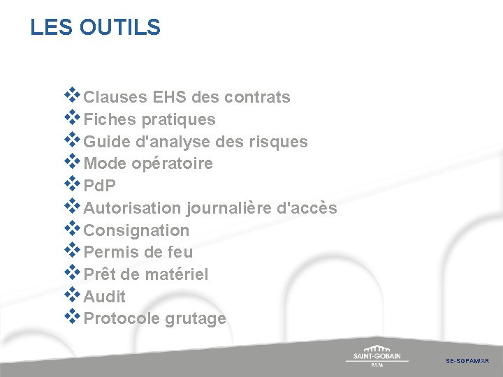 LES OUTILS v Clauses EHS des contrats v Fiches pratiques v Guide d'analyse des LES OUTILS v Clauses EHS des contrats v Fiches pratiques v Guide d'analyse des