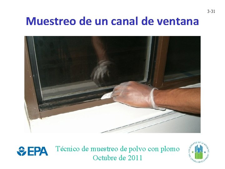 Muestreo de un canal de ventana Técnico de muestreo de polvo con plomo Octubre