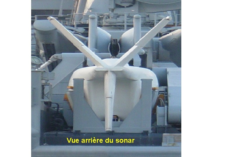 Le sonar remorqué VDS (Variable Depth Sonar) et son MSR (Mécanisme du Sonar Remorqué).