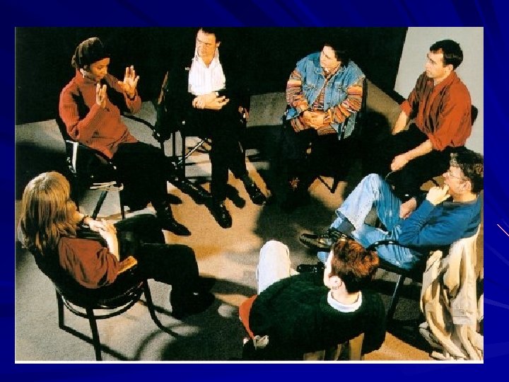 EL DIÁLOGO Diá-logo = “a través de la palabra” Llegar a acuerdos Resolver problemas