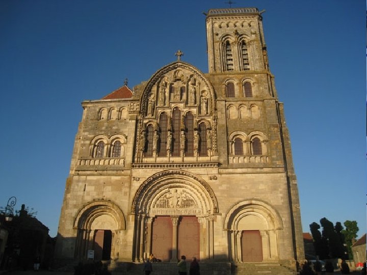 VEZELAY La basilica 