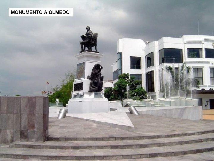 MONUMENTO A OLMEDO 