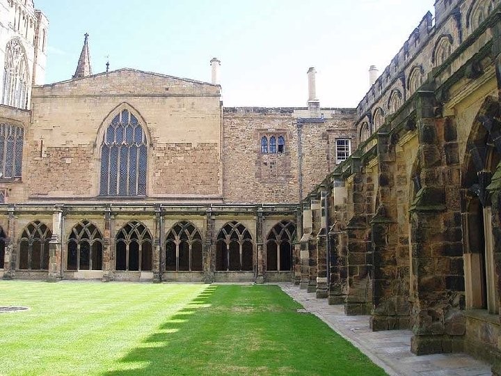 Catedral de Durham se encuentra en la ciudad del mismo nombre. Fue fundada en