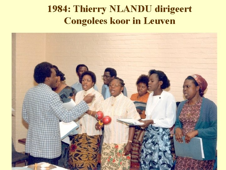 1984: Thierry NLANDU dirigeert Congolees koor in Leuven 