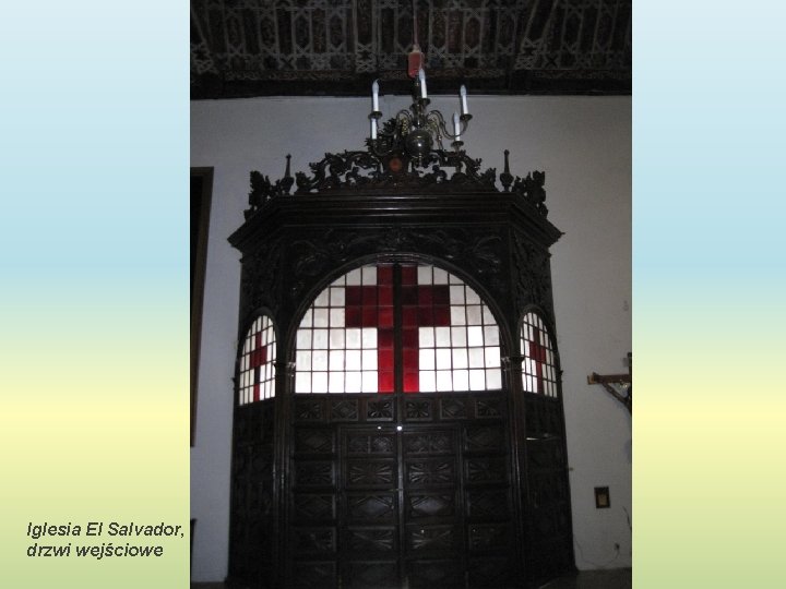 Iglesia El Salvador, drzwi wejściowe 