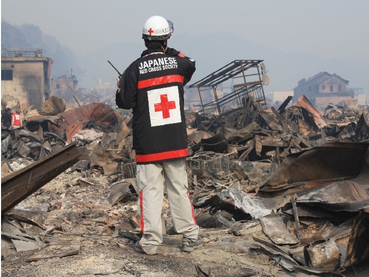 Communication in Disaster www. ifrc. org Saving lives, changing minds. Communication in Disaster www. ifrc. org Saving lives, changing minds.