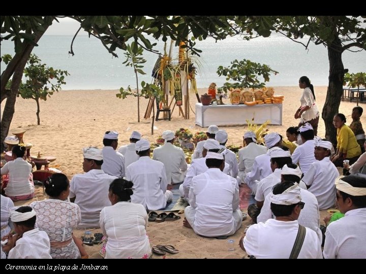 Ceremonia en la playa de Jimbaran 