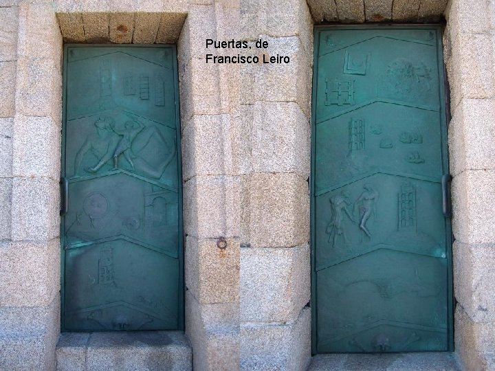 Puertas, de Francisco Leiro 