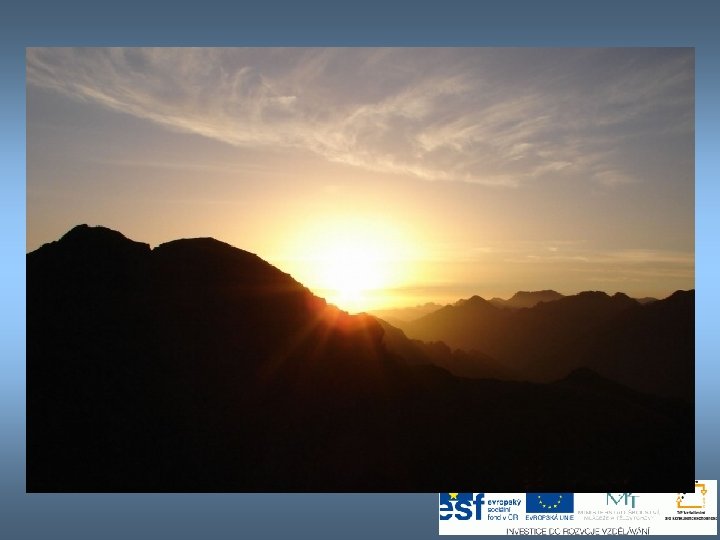 Mladý zenový mnich se ptá svého mistra: „Co mohu udělat pro záchranu světa? “ Mladý zenový mnich se ptá svého mistra: „Co mohu udělat pro záchranu světa? “