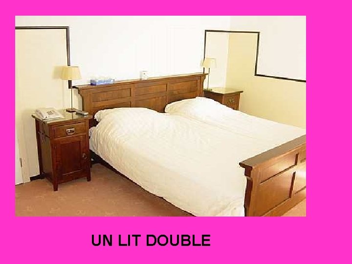 UN LIT DOUBLE 
