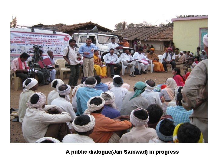 A public dialogue(Jan Samwad) in progress 