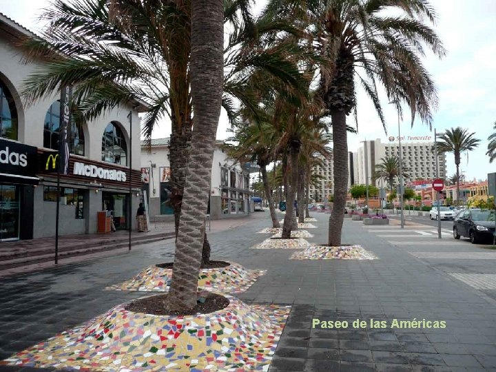 . . . Paseo de las Américas 