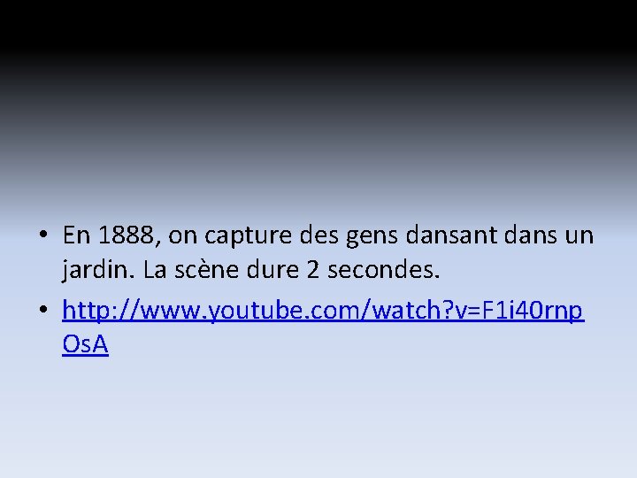 • En 1888, on capture des gens dansant dans un jardin. La scène • En 1888, on capture des gens dansant dans un jardin. La scène
