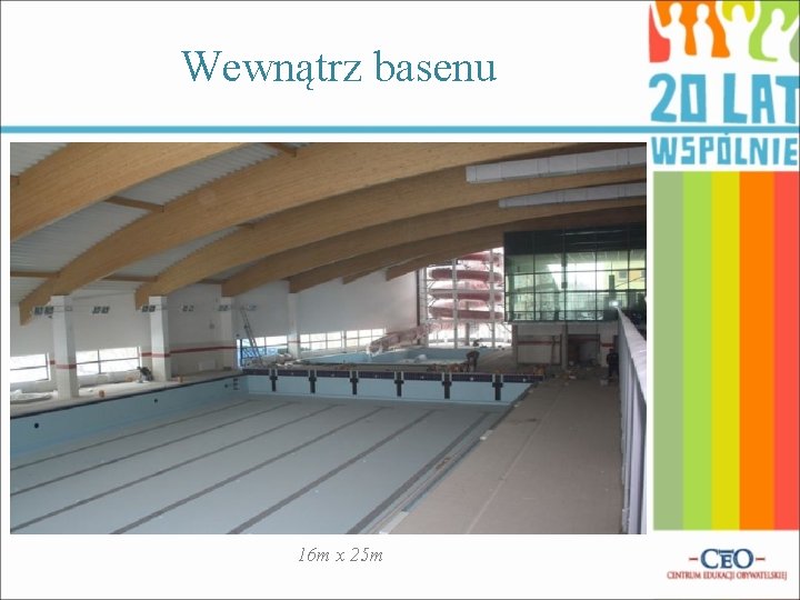 Wewnątrz basenu 16 m x 25 m 