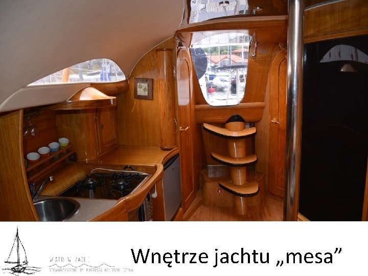 Wnętrze jachtu „mesa” 
