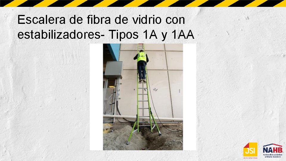 Escalera de fibra de vidrio con estabilizadores- Tipos 1 A y 1 AA 