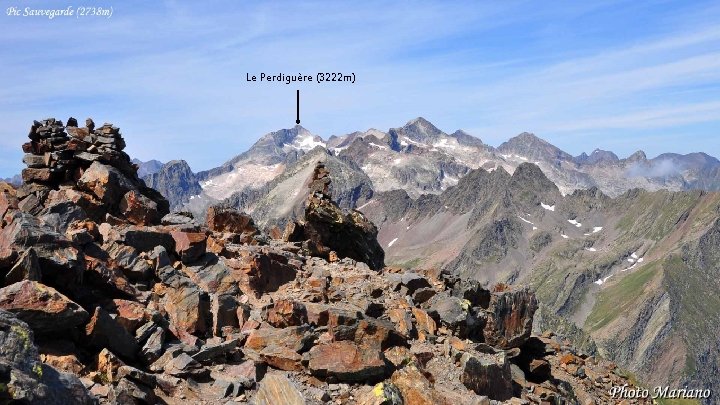 Le Perdiguère (3222 m) . . . 