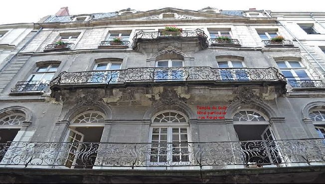 Temple du Goût Hôtel particulier rue Kergévan 