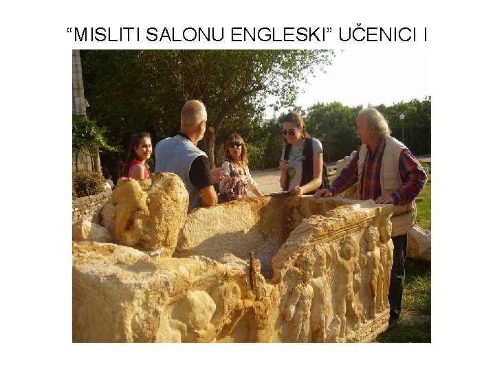 “MISLITI SALONU ENGLESKI” UČENICI I PROF. AJLIN ANDREIS 